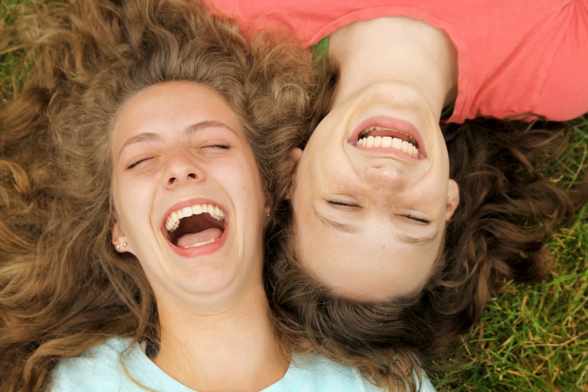 Teenagers-laughing-creative-living-geneva