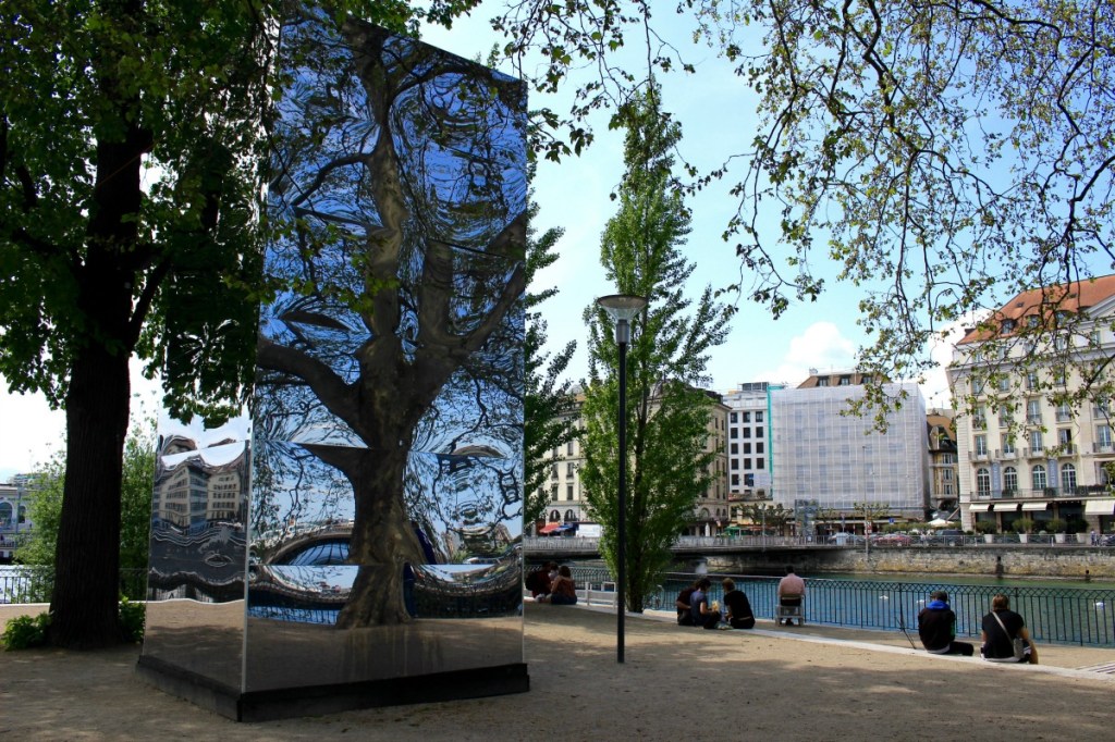 mirrors around Geneva